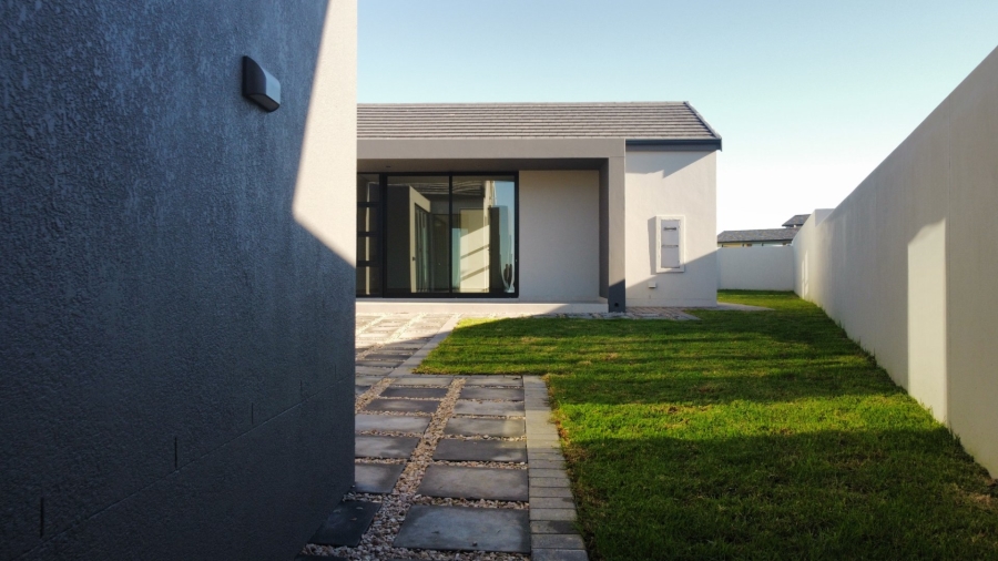 4 Bedroom Property for Sale in Oubaai Western Cape